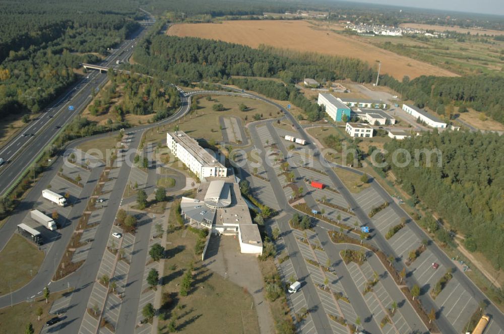 Stolpe from the bird's eye view: Brandenburgisches Autobahnamt Stolpe an der Autobahn A 111, einem ehemaligen Grenzübergang zwischen Westberlin und der DDR.