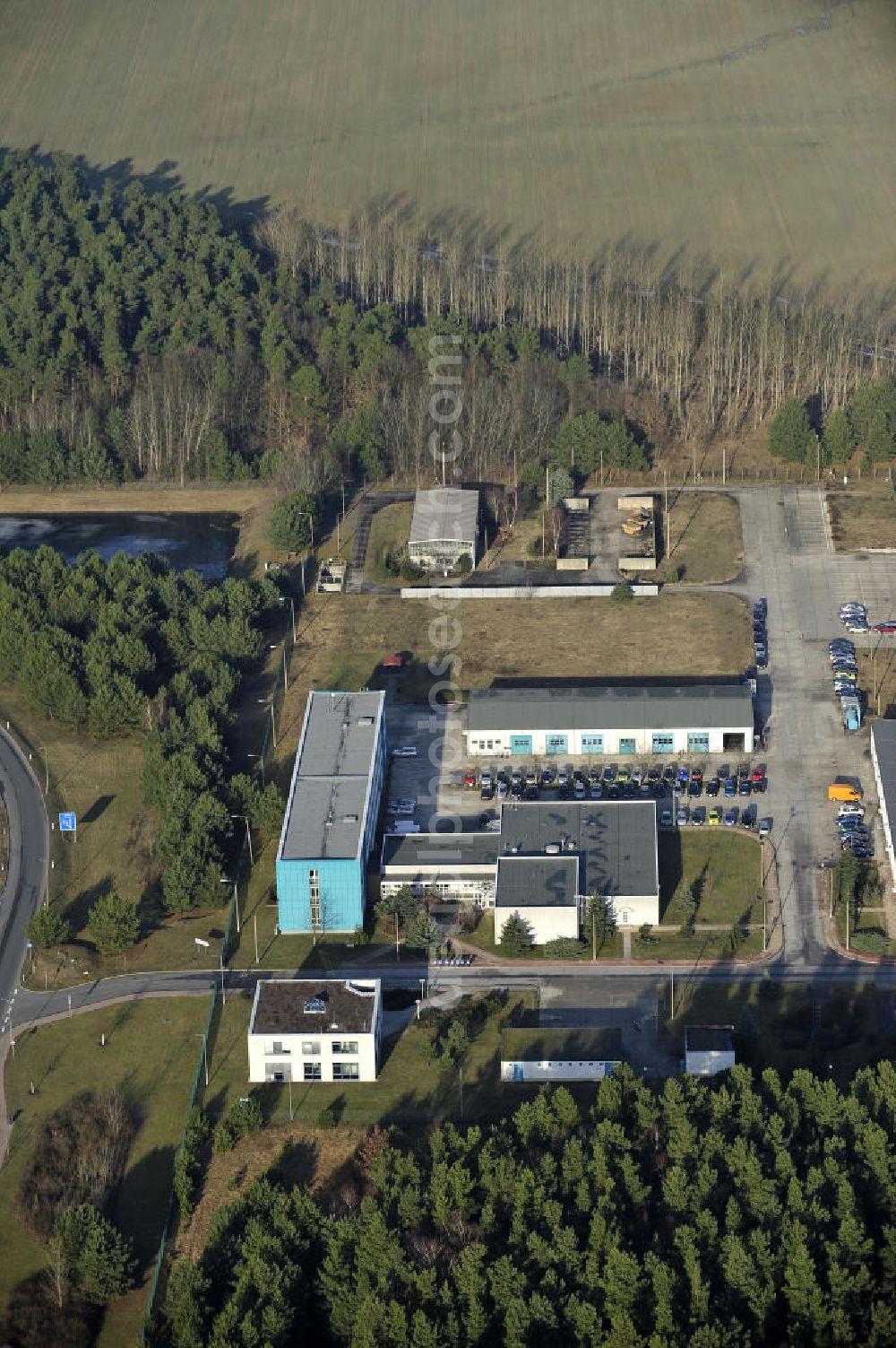 Aerial photograph STOLPE - Blick auf die Gebäude des Landesbetrieb Brandenburg Niederlassung Autobahn (ehem. Brandenburgisches Autobahnamt) in Stolpe an der Autobahn A 111 auf dem Gelände des ehemaligen Grenzübergang s zwischen Westberlin und der DDR. View of the Building of the motorway administration Brandenburg in Stolpe on the motorway A 111.