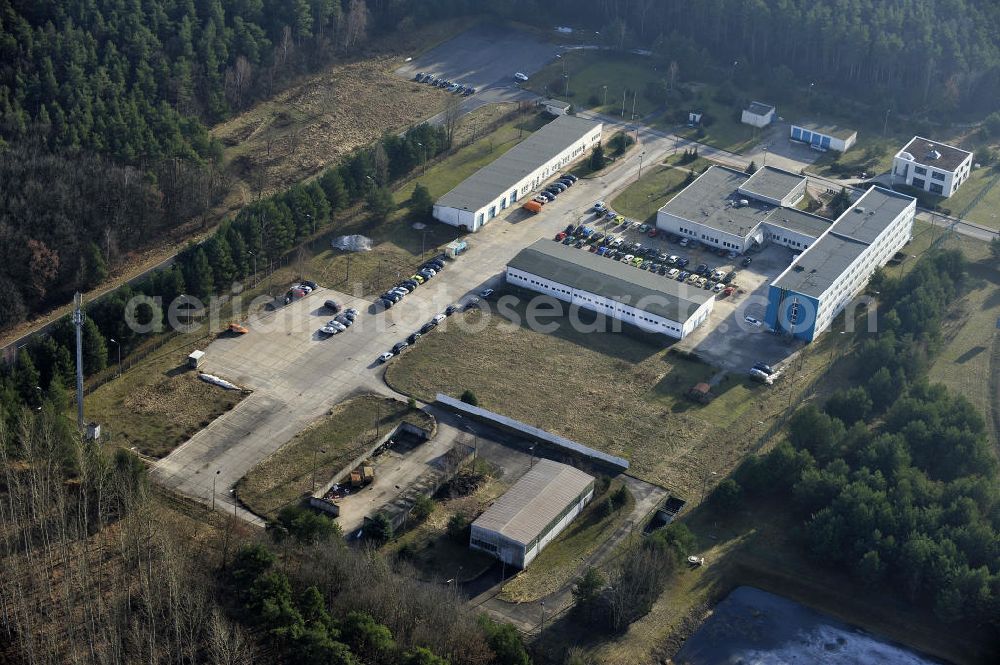 Aerial photograph STOLPE - Blick auf die Gebäude des Landesbetrieb Brandenburg Niederlassung Autobahn (ehem. Brandenburgisches Autobahnamt) in Stolpe an der Autobahn A 111 auf dem Gelände des ehemaligen Grenzübergang s zwischen Westberlin und der DDR. View of the Building of the motorway administration Brandenburg in Stolpe on the motorway A 111.