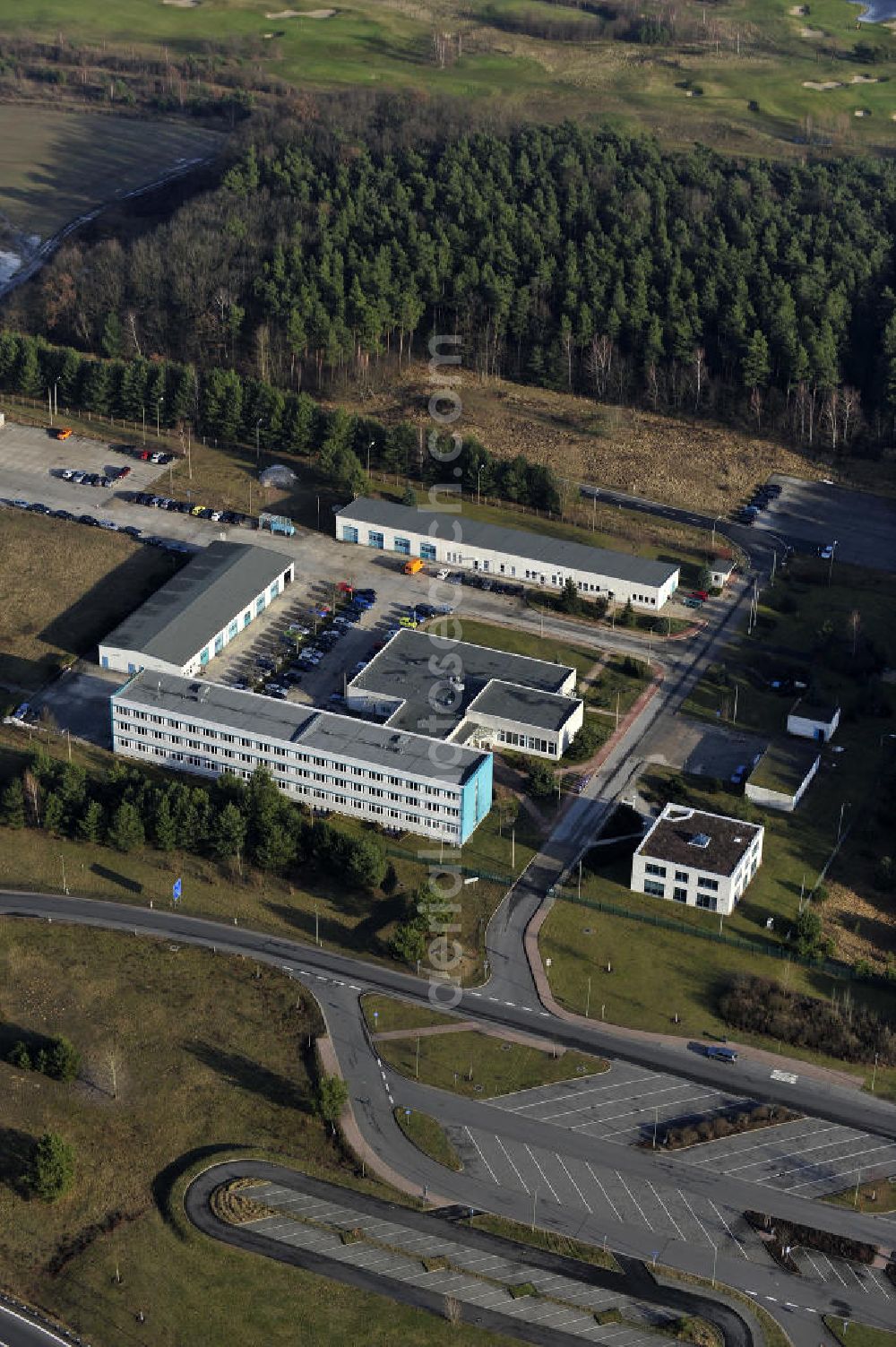 Aerial photograph STOLPE - Blick auf die Gebäude des Landesbetrieb Brandenburg Niederlassung Autobahn (ehem. Brandenburgisches Autobahnamt) in Stolpe an der Autobahn A 111 auf dem Gelände des ehemaligen Grenzübergang s zwischen Westberlin und der DDR. View of the Building of the motorway administration Brandenburg in Stolpe on the motorway A 111.