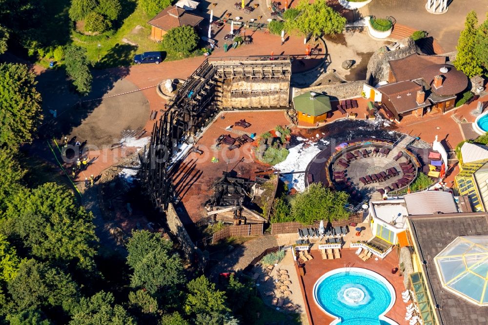 Duisburg from above - Fire damage in the sauna area on Spa and swimming pools at the swimming pool of the leisure facility Niederrhein-Therme on Wehofer Strasse in the district Hamborn in Duisburg in the state North Rhine-Westphalia, Germany