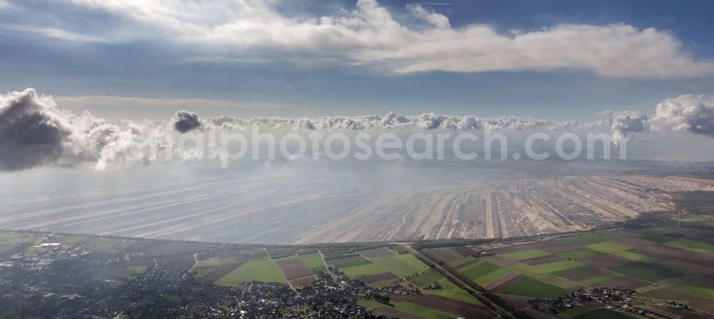 Aerial photograph Hambach - The lignite mine Hambach of RWE Power AG. The mine has over 3,000 hectares and is the largest in Germany