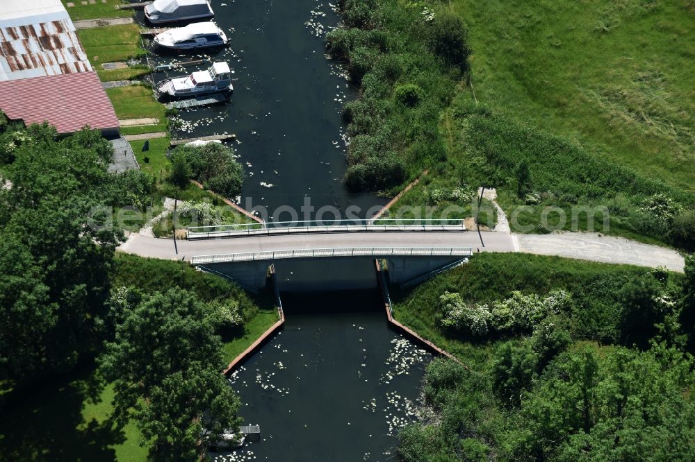 Aerial image Genthin - Bridge across the Altenplathower Altkanal canal in the Altenplathow borough of Genthin in the state of Saxony-Anhalt