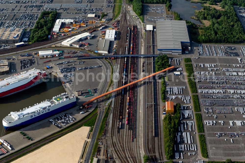 Bremerhaven from above - Bridge over the railway tracks at the Erzhafen in the district Stadtbremisches Ueberseehafengebiet Bremerhaven in Bremerhaven in the state Bremen, Germany