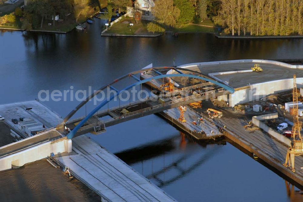 Königs Wusterhausen from the bird's eye view: Blick auf die Brücke über den Nottekanal am Binnenhafen Königs Wusterhausen. Der Nottekanal ist schiffbar und hat drei Schleusen. Zwischen dem Bahnhof KW und der Dahme ist der Nottekanal zum Binnenhafen ausgebaut. Baufirma: Bateg Ingenieurbau GmbH, Herr Richter (0163/3002971), Heerstr. 16, 14052 Berlin Tel. +49 (30) 301 293 - 0 - Fax +49 (30) 301 293 - 40 - E-mail: info@bateg.de