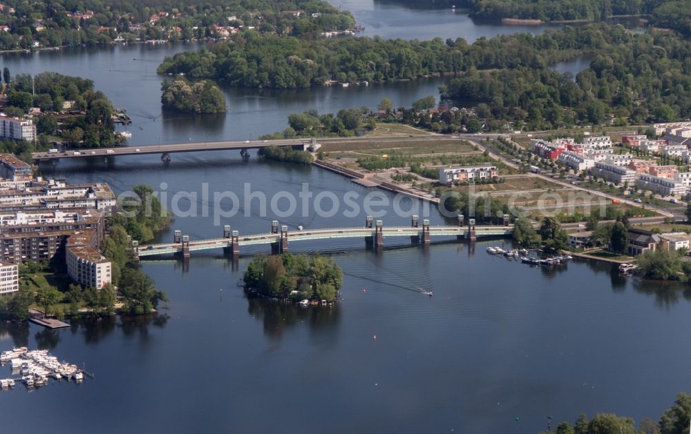 Aerial image Berlin - Bridge over the river Havel at the Water Town of Spandau in Berlin