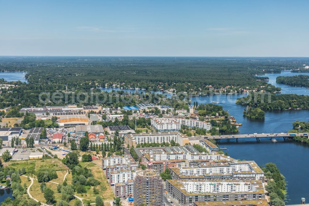 Aerial image Berlin - Bridge over the river Havel at the Water Town of Spandau in Berlin