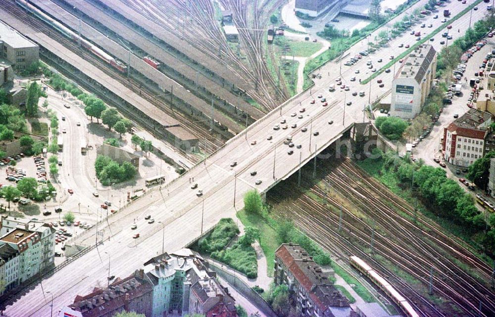 Aerial photograph Berlin-Lichtenberg - Brücke der B1 in am Bhf.Berlin-Lichtenberg.