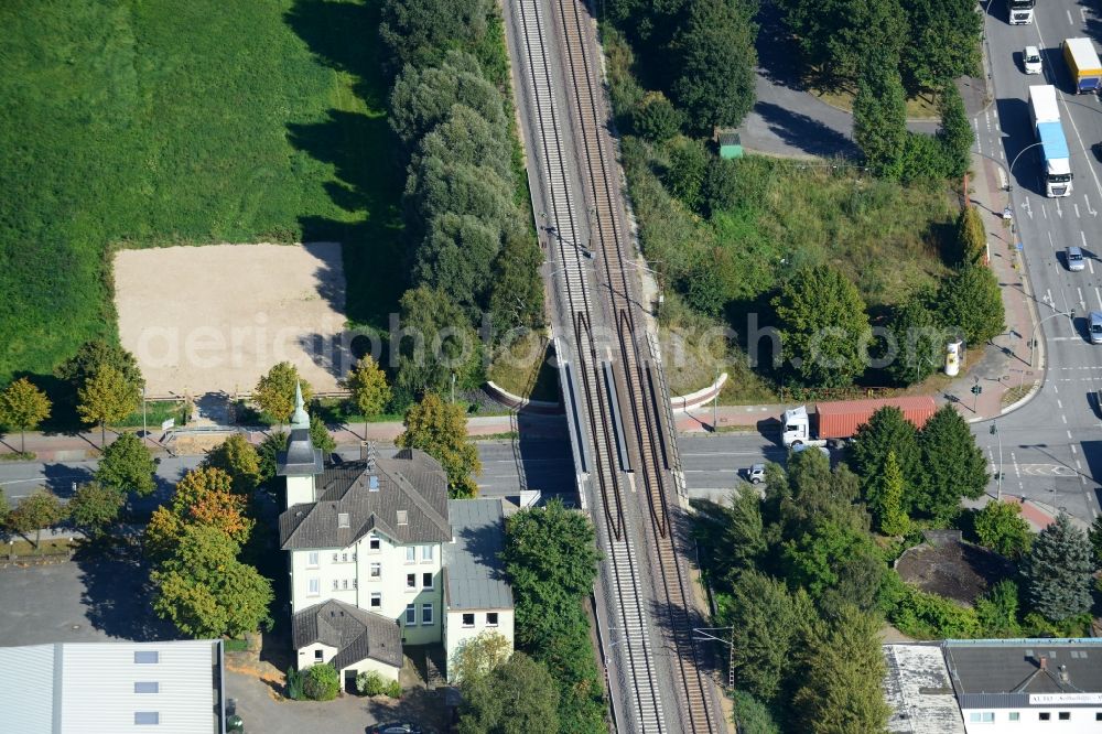 Aerial image Hamburg - Overpass railroad bridge over the Georg-Wilhelm-Strasse in Hamburg-Mitte / Wilhelmsburg. A project of the Hamburg Port Authority HPA