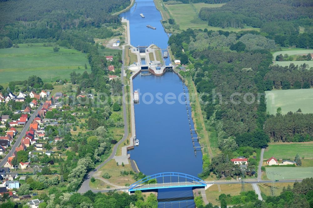 Wusterwitz from the bird's eye view: View from east over the Wusterwitz bridge along the Elbe-Havel-Canal onto the lock Wusterwitz and the bypass bridge Wusterwitz in the state Brandenburg