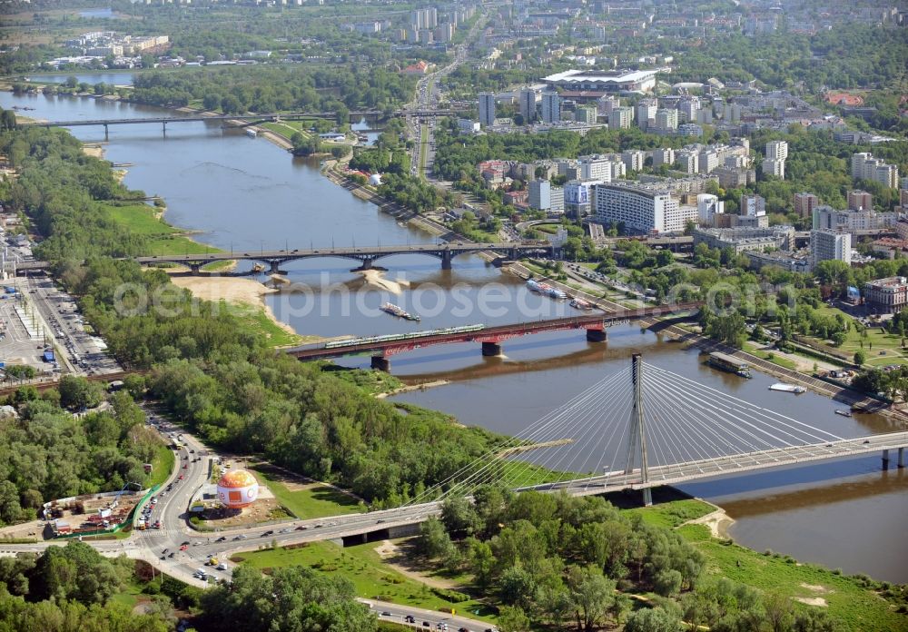 Warschau / Warszawa from above - The cable-stayed bridge with names Swietokrzyski bridge or Holy Cross Bridge, a railway bridge and the Poniatowski bridge leading over the Vistula River in Warsaw in the Voivodeship Masovian in Poland