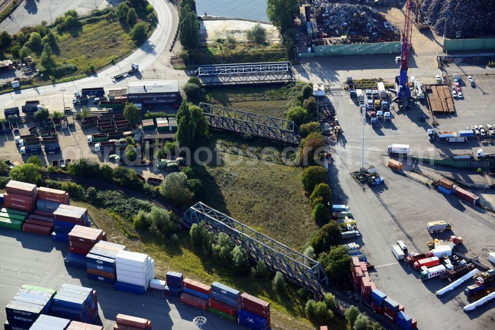 Hamburg from the bird's eye view: Bridge over the Trave harbour in Hamburg-Mitte / Steinwerder. A project of the Hamburg Port Authority HPA