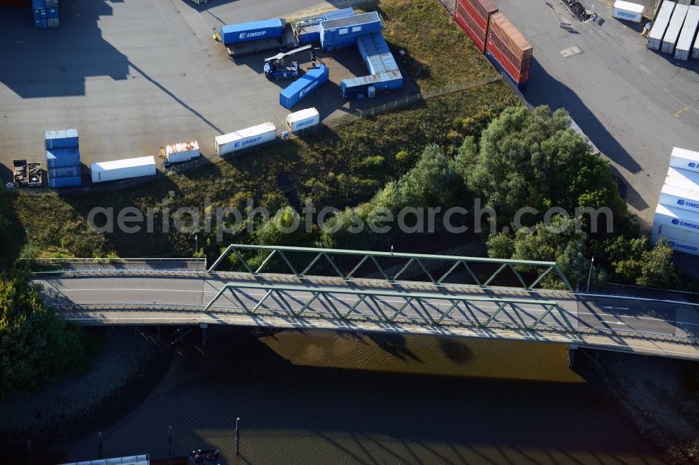 Aerial photograph Hamburg - Bridge over the Trave harbour in Hamburg-Mitte / Steinwerder. A project of the Hamburg Port Authority HPA