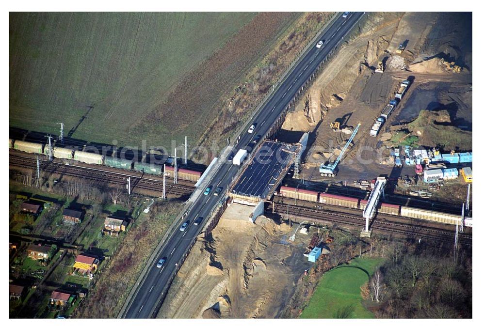 Mahlow / Brandenburg from the bird's eye view: Blick auf die Baustelle der Schälerbau Berlin GmbH an der Ortsumfahrung Mahlow am Gewerbegebiet.