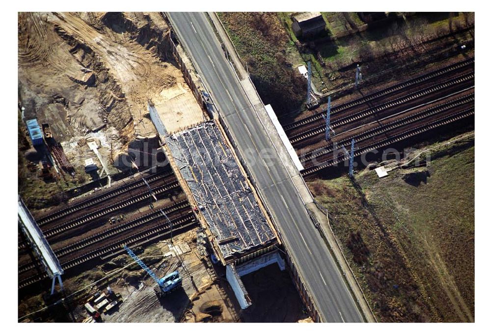 Aerial photograph Mahlow / Brandenburg - Blick auf die Baustelle der Schälerbau Berlin GmbH an der Ortsumfahrung Mahlow am Gewerbegebiet.