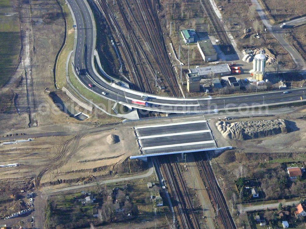 Aerial image Schönefeld - Blick auf die fertig gestellte Zufahrtsbrücke am Stadtautobahnzubringer am S-Bahnhof Berlin-Schönefeld. Ein Projekt der Schälerbau Berlin GmbH.