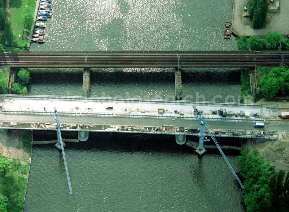 Aerial image Berlin - Köpenick - Brückenbau zwischen der Wuhlheide und Oberschöneweide in Berlin - Köpenick.