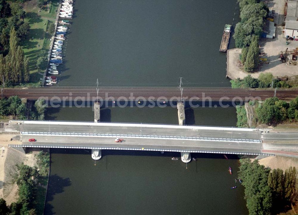 Aerial image Berlin-Köpenick - Brückenbau zwischen der Wuhlheide und Oberschöneweide in Berlin - Köpenick.