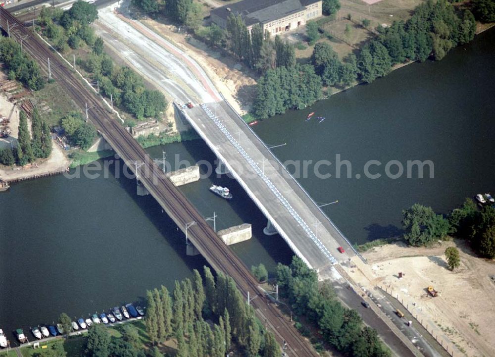 Aerial image Berlin-Köpenick - Brückenbau zwischen der Wuhlheide und Oberschöneweide in Berlin - Köpenick.