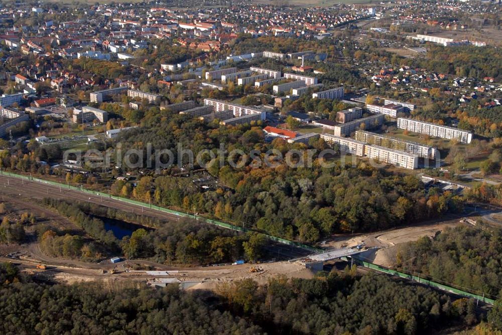 Aerial image Rathenow - Blick auf den Bau von Brückensegmenten an der Bahnlinie Berlin-Rathenow am südöstlichen Stadtrand von Rathenow durch die SCHÄLERBAU BERLIN GmbH. Kontakt: Schälerbau Berlin GmbH, Freiheit 10, 13597 Berlin, Telefon +49 (0)30 35 187 03; Mail: info@schaelerbau.de