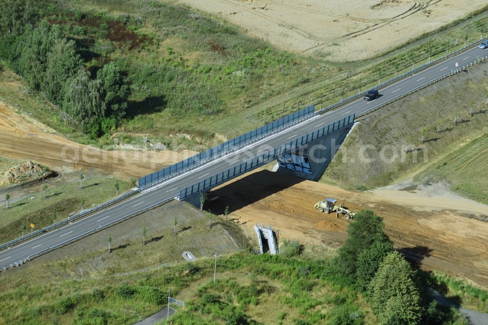 Borna from the bird's eye view: Bridge construction along the route and of the route of the highway route B95 to A72 motorway in Borna in the state Saxony