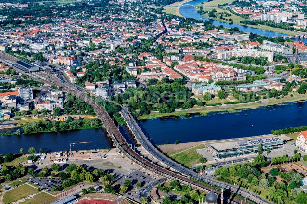 Aerial photograph Dresden - Road bridge structure over the Elbe in Dresden in the state Saxony, Germany