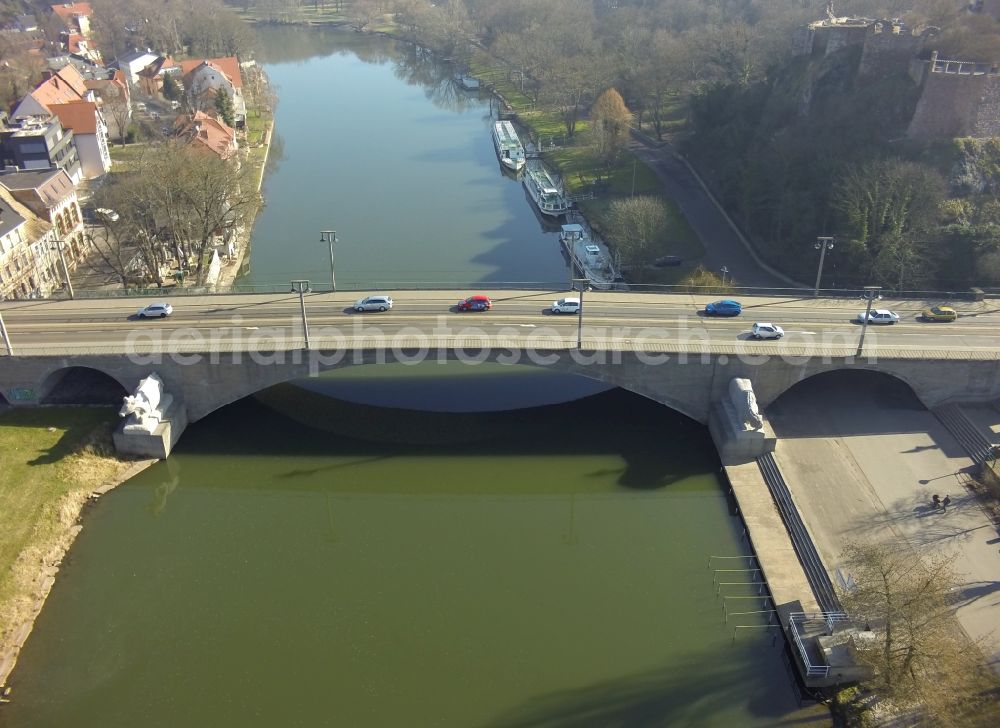 Aerial image Halle / Saale - Residential area on the banks of the Saale in Kroellwitz district in Halle (Saale) in Saxony-Anhalt