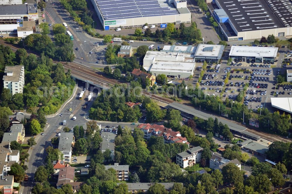 Berlin from the bird's eye view: Bridge structure at the federal road B101 / Marie Allee - Großbeerenstraße along the railway line to the station Marienfelde in Berlin