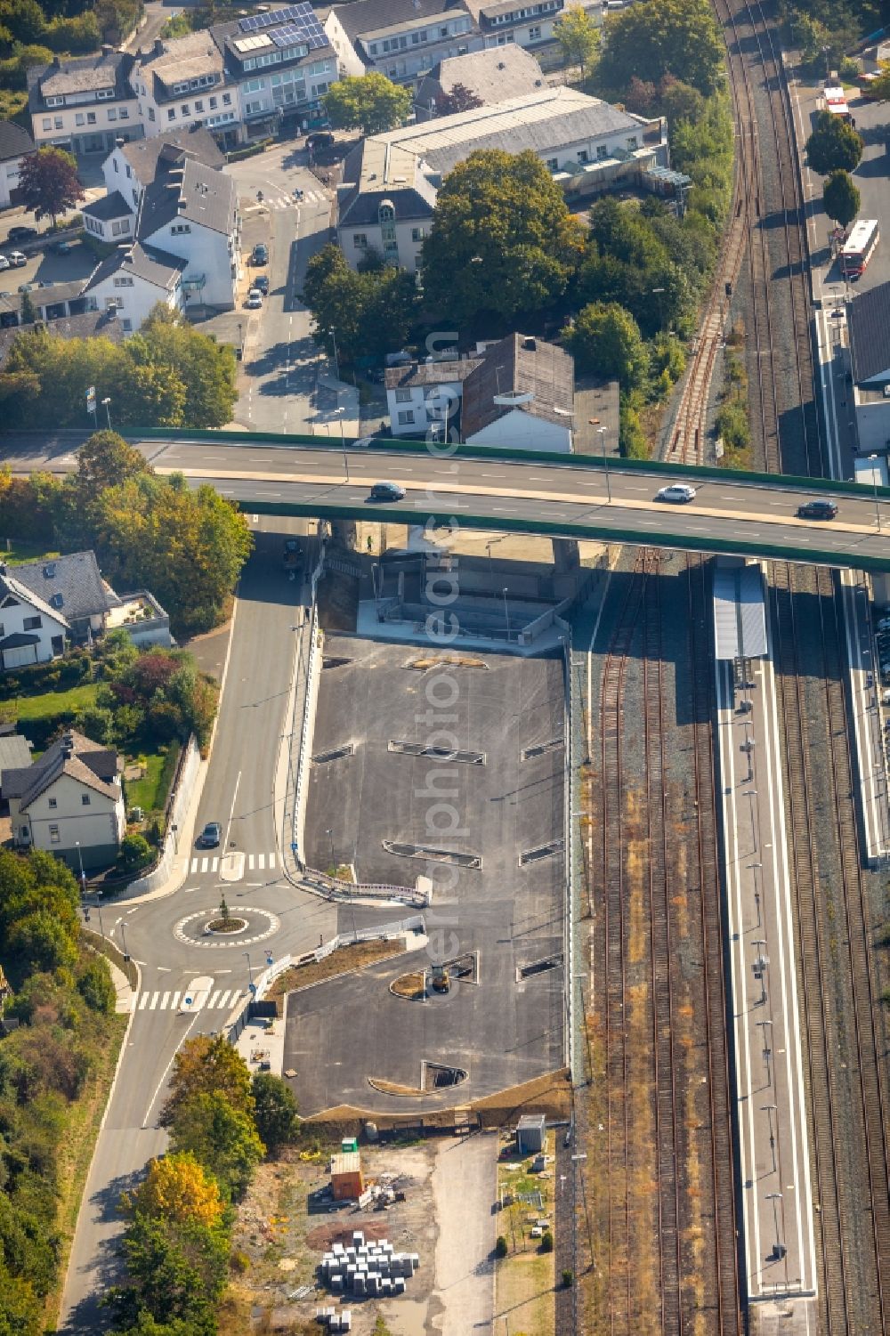 Meschede from the bird's eye view: Road bridge construction along the Antoniusbruecke in Meschede in the state North Rhine-Westphalia, Germany