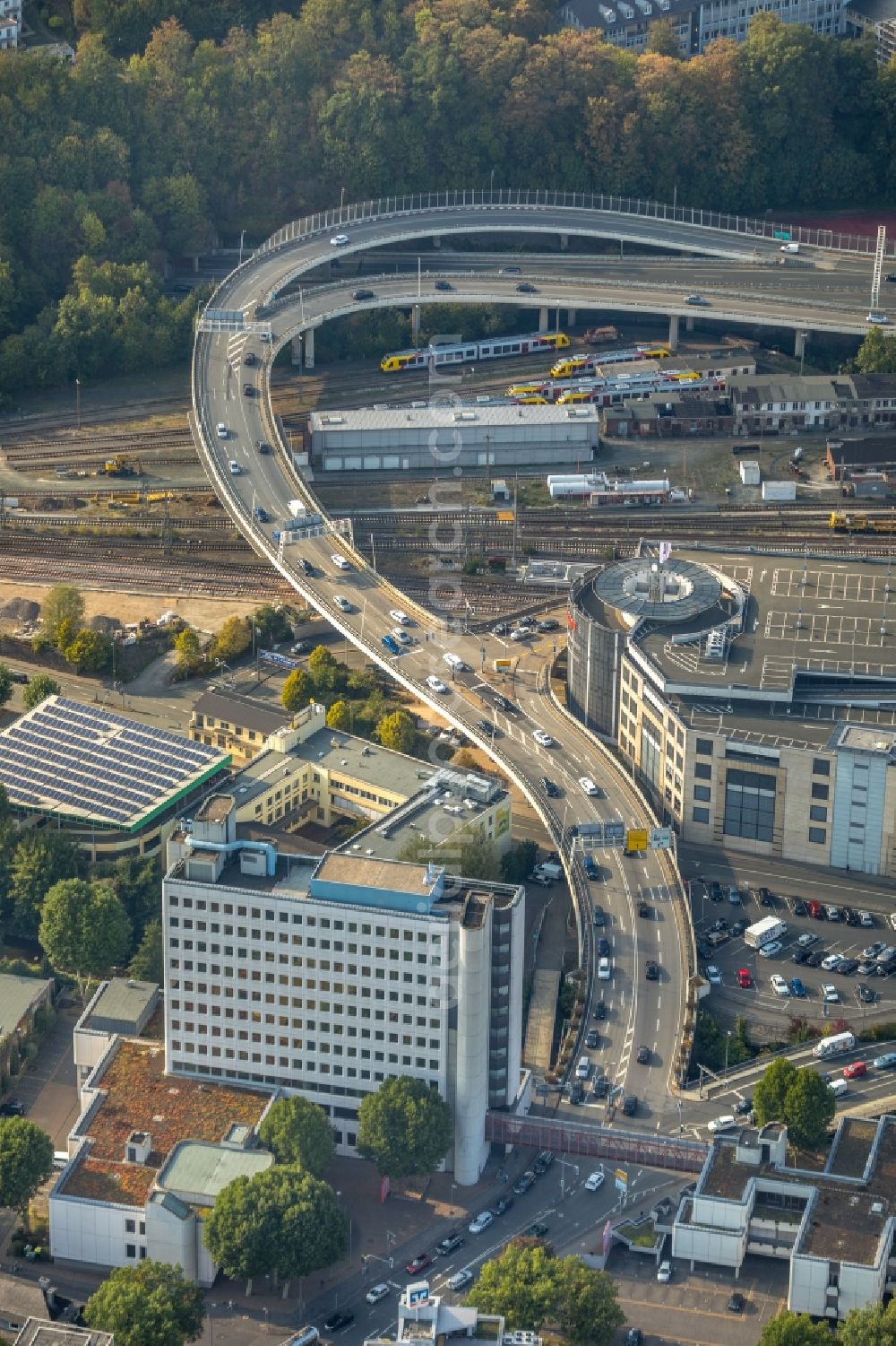 Aerial photograph Siegen - Bridge structure along the main road 54 in Siegen in the state of North Rhine-Westphalia, Germany