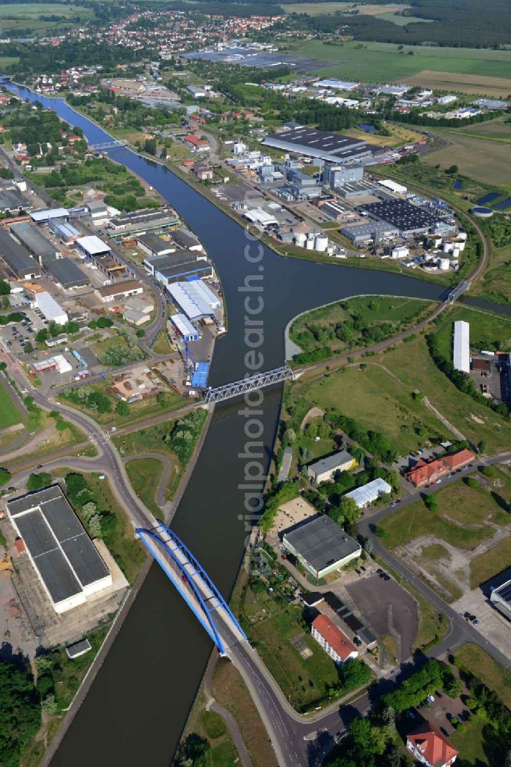 Aerial image Genthin - Road bridge construction along the Banks of the Elbe-Havel canal on the main road B1 in Genthin in the state Saxony-Anhalt