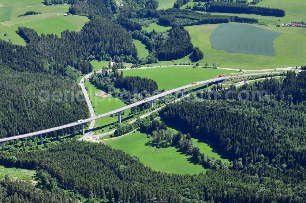 Aerial photograph Döggingen - Road bridge construction along of viadukt Gauchatalbruecke in Doeggingen in the state Baden-Wuerttemberg, Germany