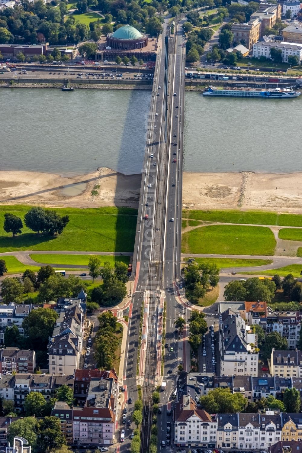 Aerial image Düsseldorf - Bridge construction Oberkasseler Bruecke in Duesseldorf at Ruhrgebiet in the state North Rhine-Westphalia, Germany