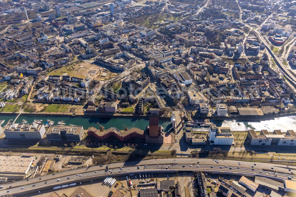 Aerial photograph Duisburg - Bridge structure - Schwanentorbruecke over the Inner Harbor Canal in the district Kasslerfeld in Duisburg in the Ruhr area in the state of North Rhine-Westphalia