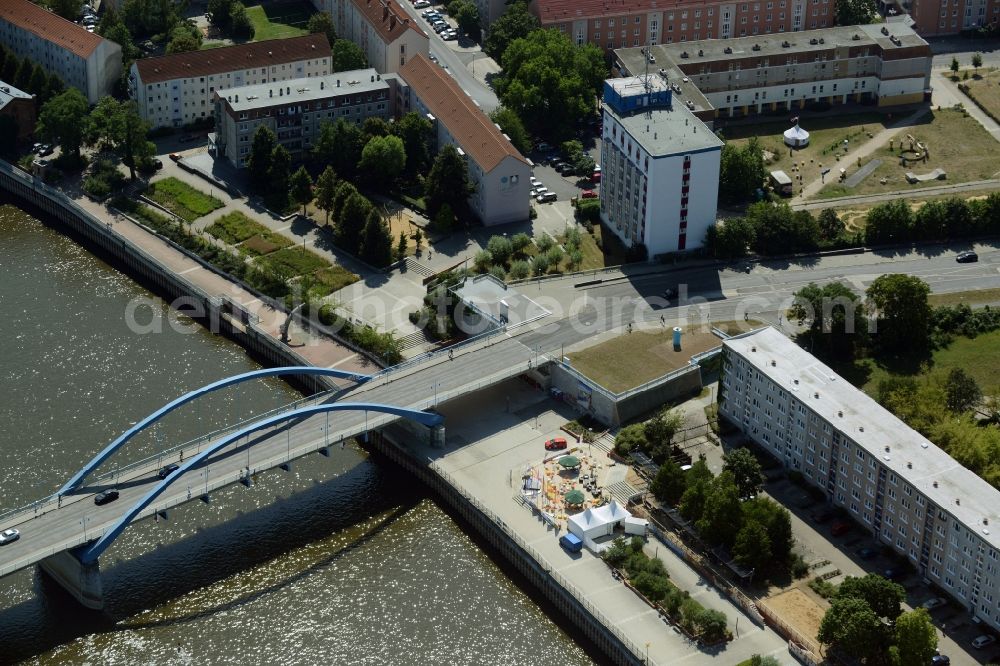 Aerial photograph Frankfurt (Oder) - Road bridge construction along the Bundesstrasse 5 over the Oder to Slubice, Poland in Frankfurt (Oder) in the state Brandenburg