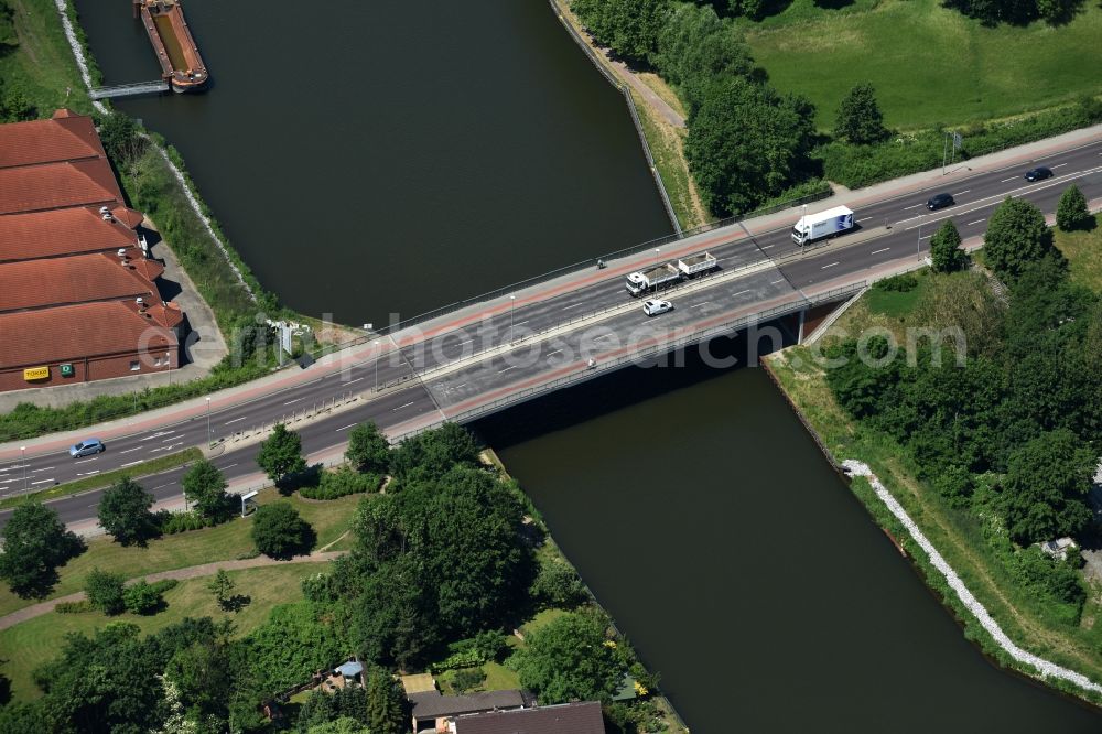 Genthin from above - Strassenbruecke Genthin road bridge across the Elbe-Havel-Canal in Genthin in the state of Saxony-Anhalt. The federal road B 107 takes its course across the bridge between Genthin and Altenplathow