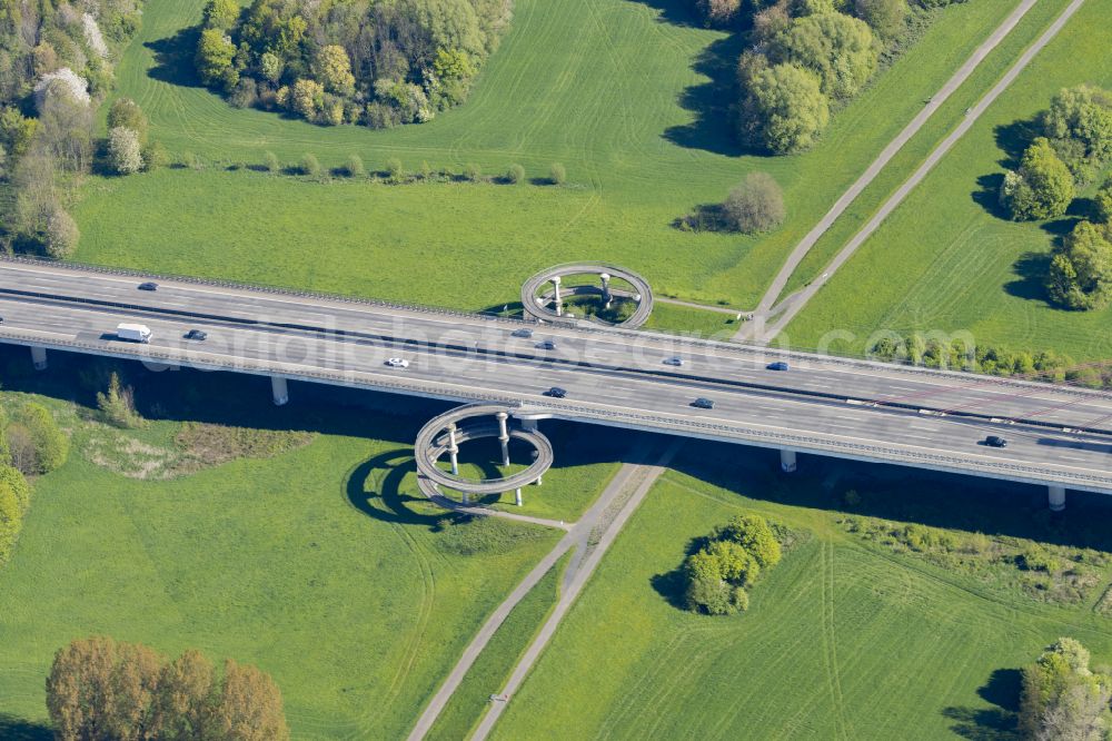 Aerial image Büderich - View of the bridge architecture for cyclists and pedestrians on the A44 federal motorway at the Rhine dyke in Buederich, Meerbusch district, in the state of North Rhine-Westphalia, Germany