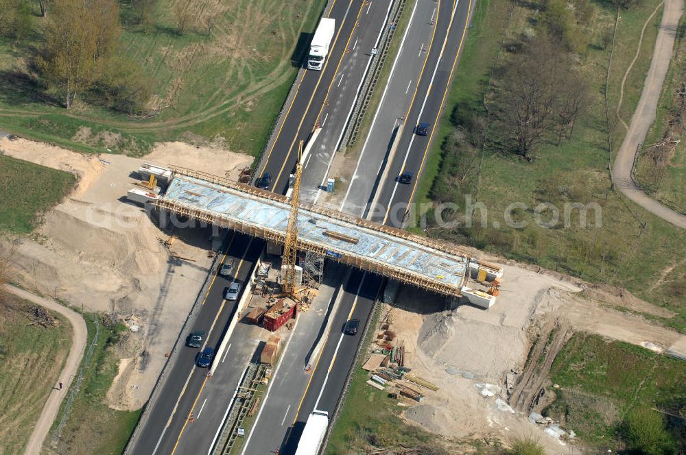 Berlin from above - Blick auf die Baustelle vom Neubau der Brücke über die Autobahn A 10 an der Bucher Straße und Hobrechtsfelder Chaussee. Ein Projekt von EUROVIA. View onto the construction site of the new build bridge over the highway A10.