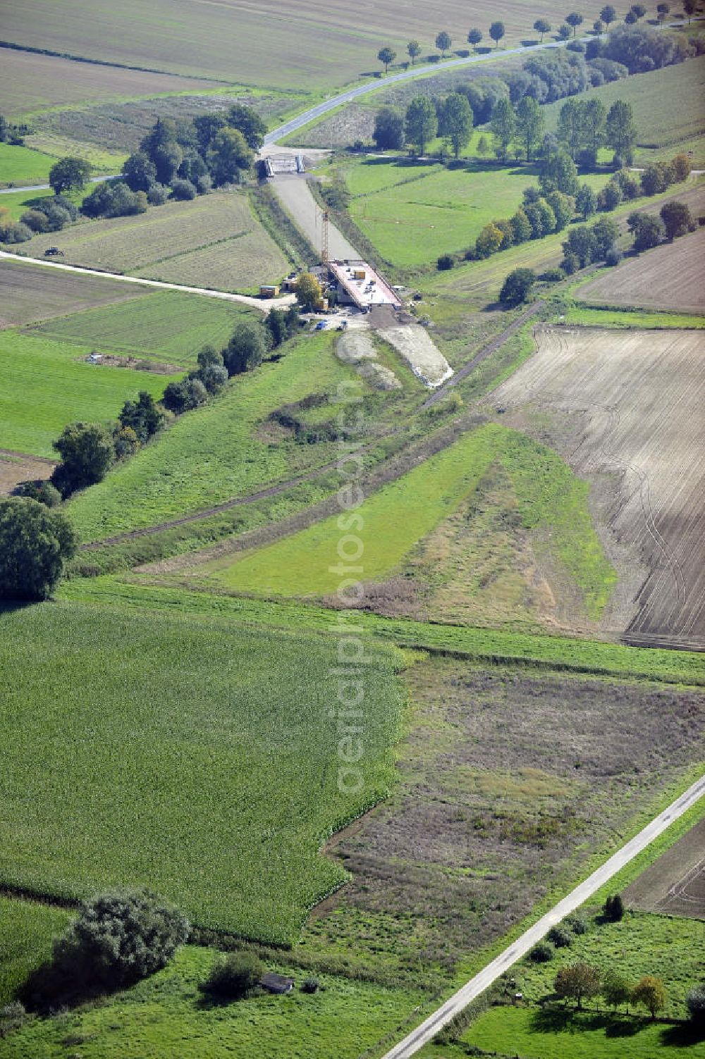 Aerial photograph Sebexen - Blick auf Brückenneubauten entlang der neuen Ortsumgehung Sebexen - Osterbruch in Niedersachsen durch die EUROVIA Gruppe. View new bridges along the new bypass street of Sebexen - Osterbruch in Lower Saxony by the EUROVIA group.