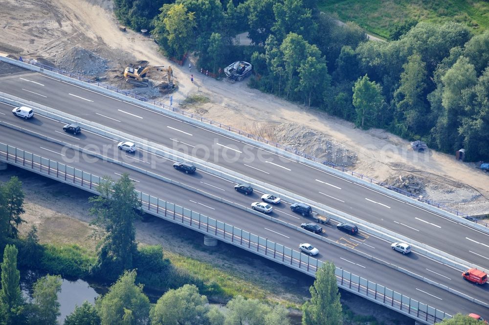 Braunschweig from the bird's eye view: View of the implementation and expansion of the motorway junction Brunswick-southwest along the freeway A29 / A 395 in Lower Saxony. The construction company EUROVIA built here are some new bridges. Owner is the Lower Saxony state authorities for road construction and transport