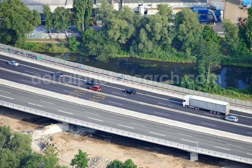 Braunschweig from the bird's eye view: View of the implementation and expansion of the motorway junction Brunswick-southwest along the freeway A29 / A 395 in Lower Saxony. The construction company EUROVIA built here are some new bridges. Owner is the Lower Saxony state authorities for road construction and transport