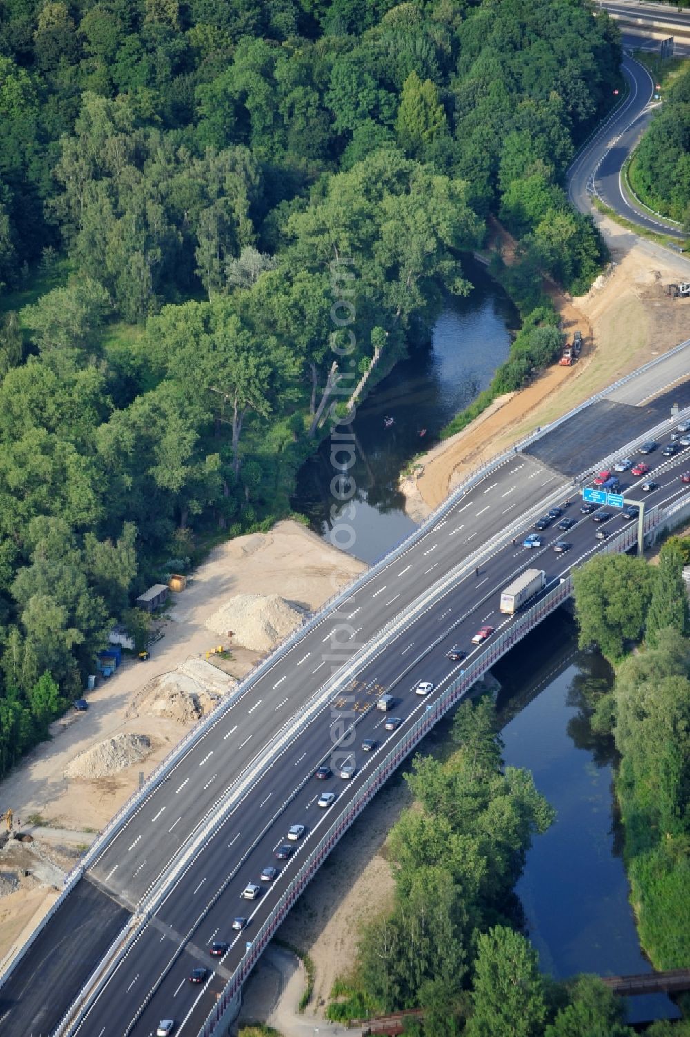 Braunschweig from the bird's eye view: View of the implementation and expansion of the motorway junction Brunswick-southwest along the freeway A29 / A 395 in Lower Saxony. The construction company EUROVIA built here are some new bridges. Owner is the Lower Saxony state authorities for road construction and transport