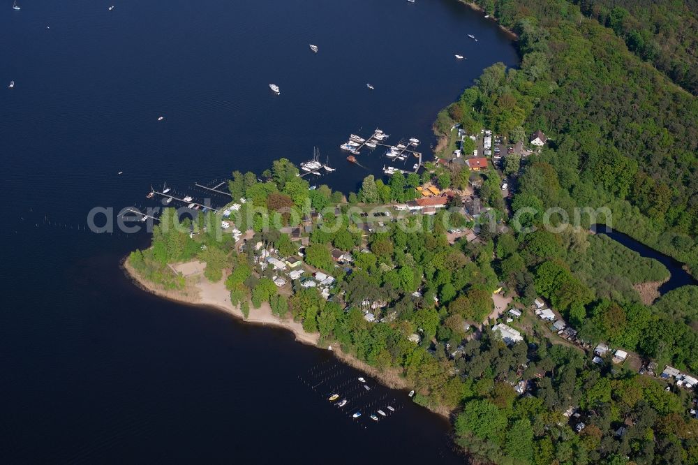 Aerial image Brandenburg an der Havel - Riparian areas on the lake area of Breitlingsee in the district Malge in Brandenburg an der Havel in the state Brandenburg, Germany