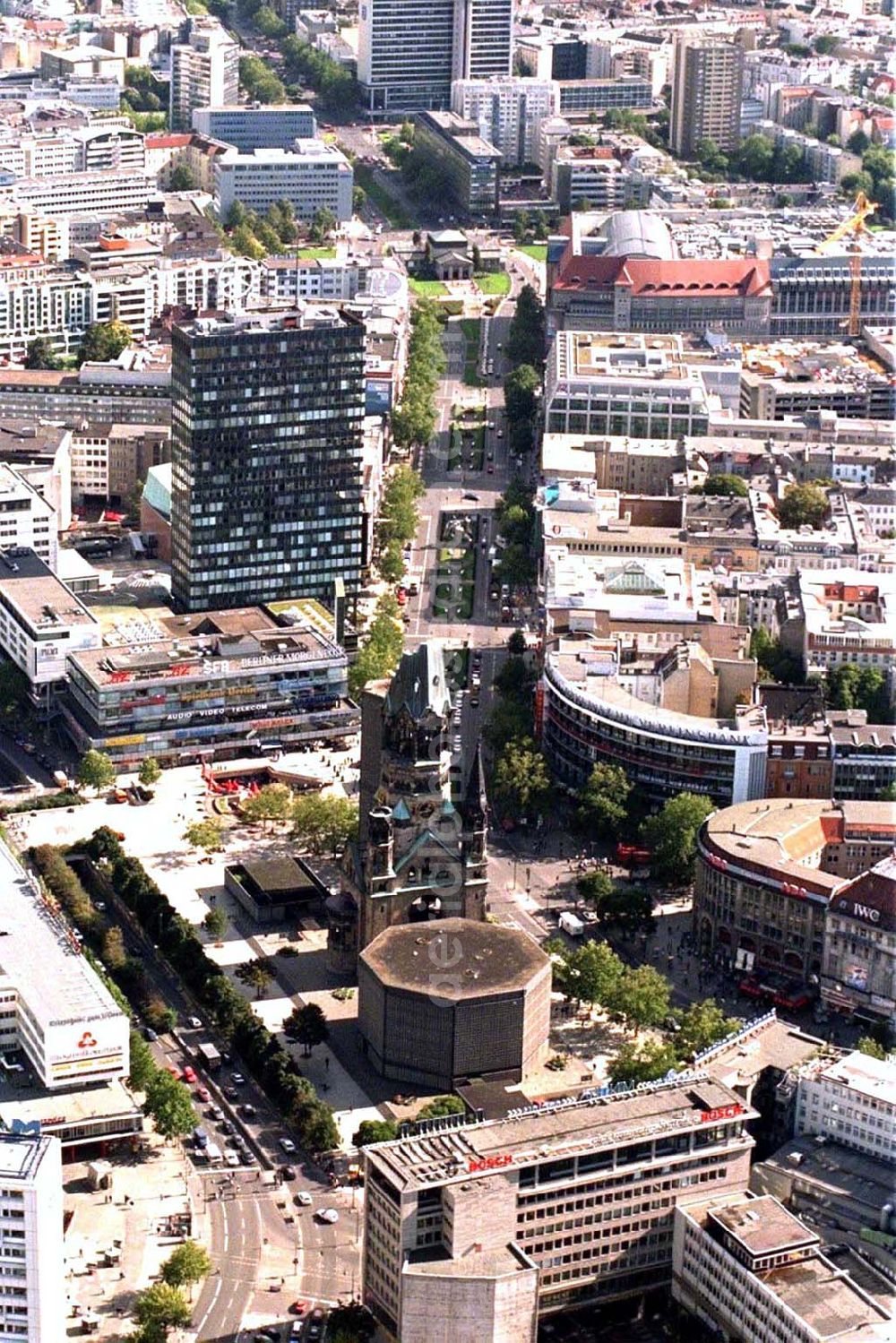 Berlin from the bird's eye view: Breitscheidplatz und Gedächtniskirche in Berlin-Charlottenburg.