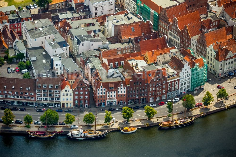 Aerial image Lübeck - Town houses on the River Trave at Old Town area in Luebeck in Schleswig-Holstein