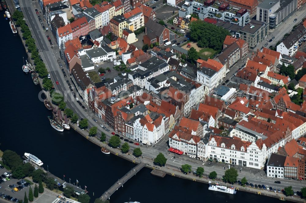 Lübeck from the bird's eye view: Town houses on the River Trave at Old Town area in Luebeck in Schleswig-Holstein