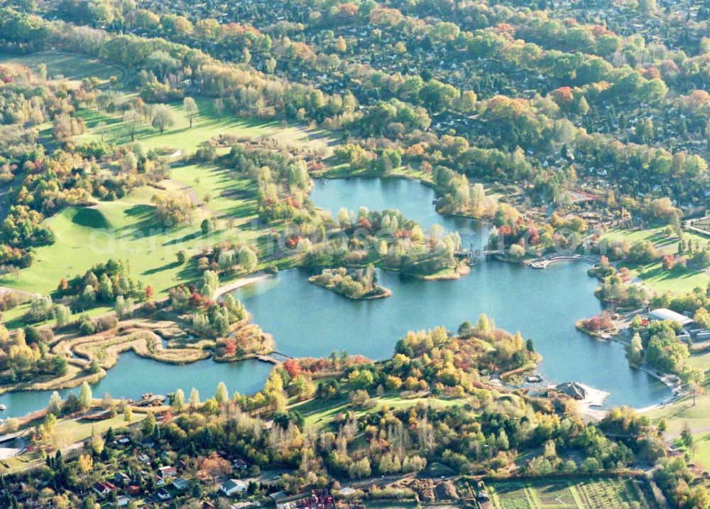 Aerial image Berlin - Britz - Britzer Garten in herbstlicher Farbenpracht.