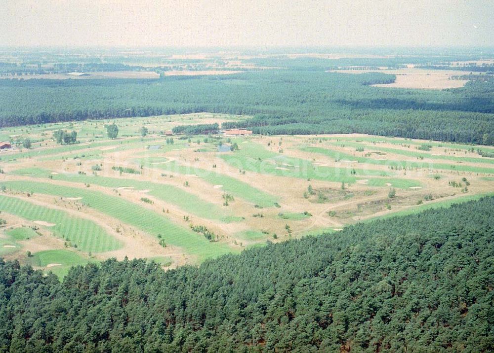 Börnicke / Brandenburg from the bird's eye view: Blick auf die Golfanlage Kallin,Am Kallin 1,D-14641 Börnicke,Fon (03 32 30) 8 94-0,Fax (03 32 30) 8 94-19,info@golf-kallin.de