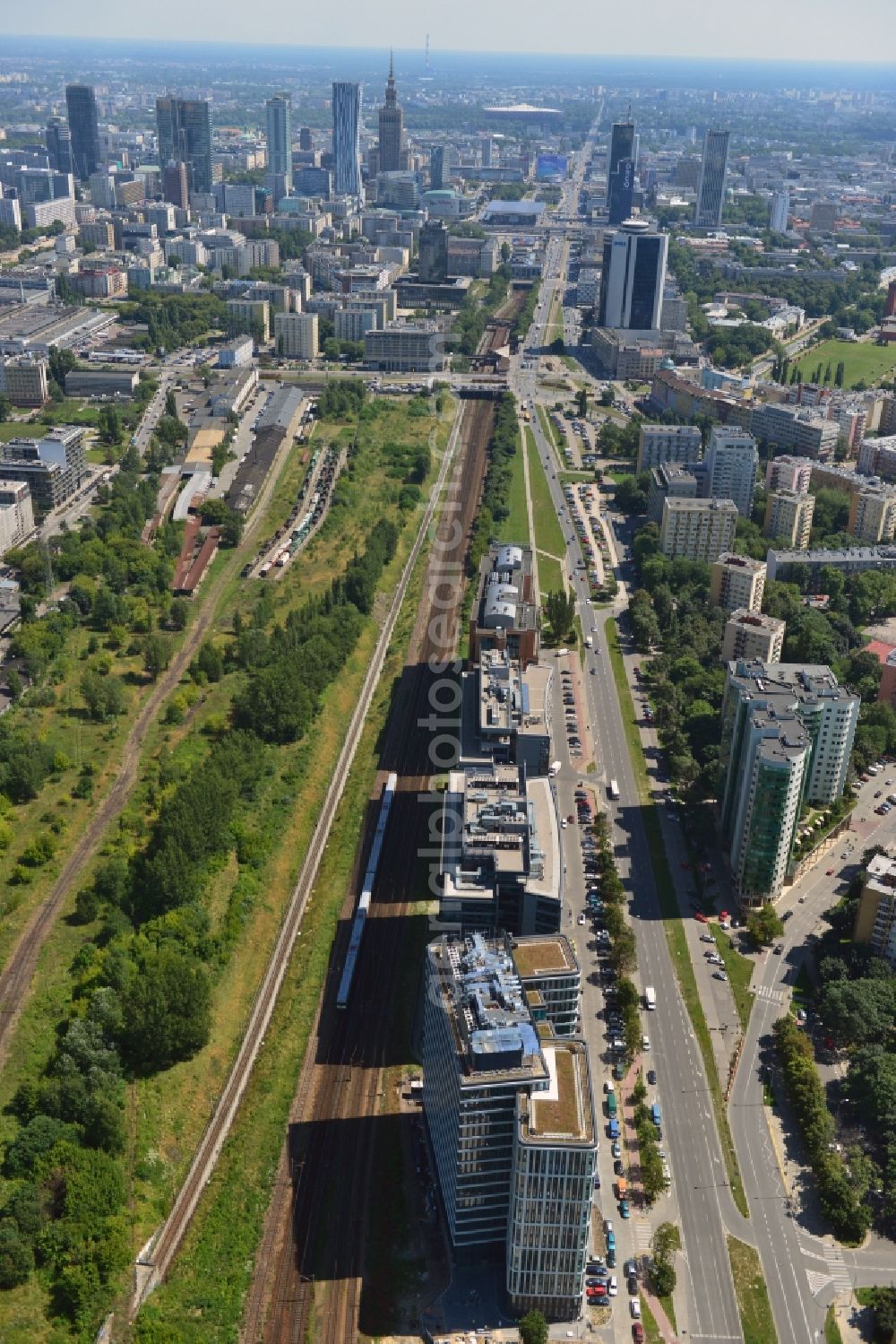 Aerial image Warschau Ochota - Office and Commercial Building Nimbus , Equator und Brama Zachodnia operated by IMMOFINANZ AG in Mokotov district of Warsaw in Poland