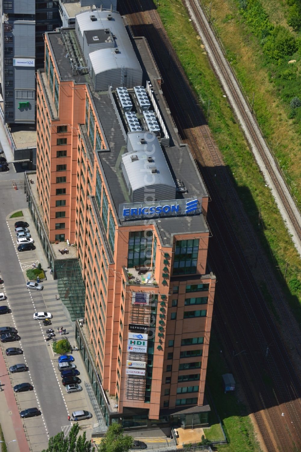 Aerial image Warschau Ochota - Office and Commercial Building Nimbus , Equator und Brama Zachodnia operated by IMMOFINANZ AG in Mokotov district of Warsaw in Poland